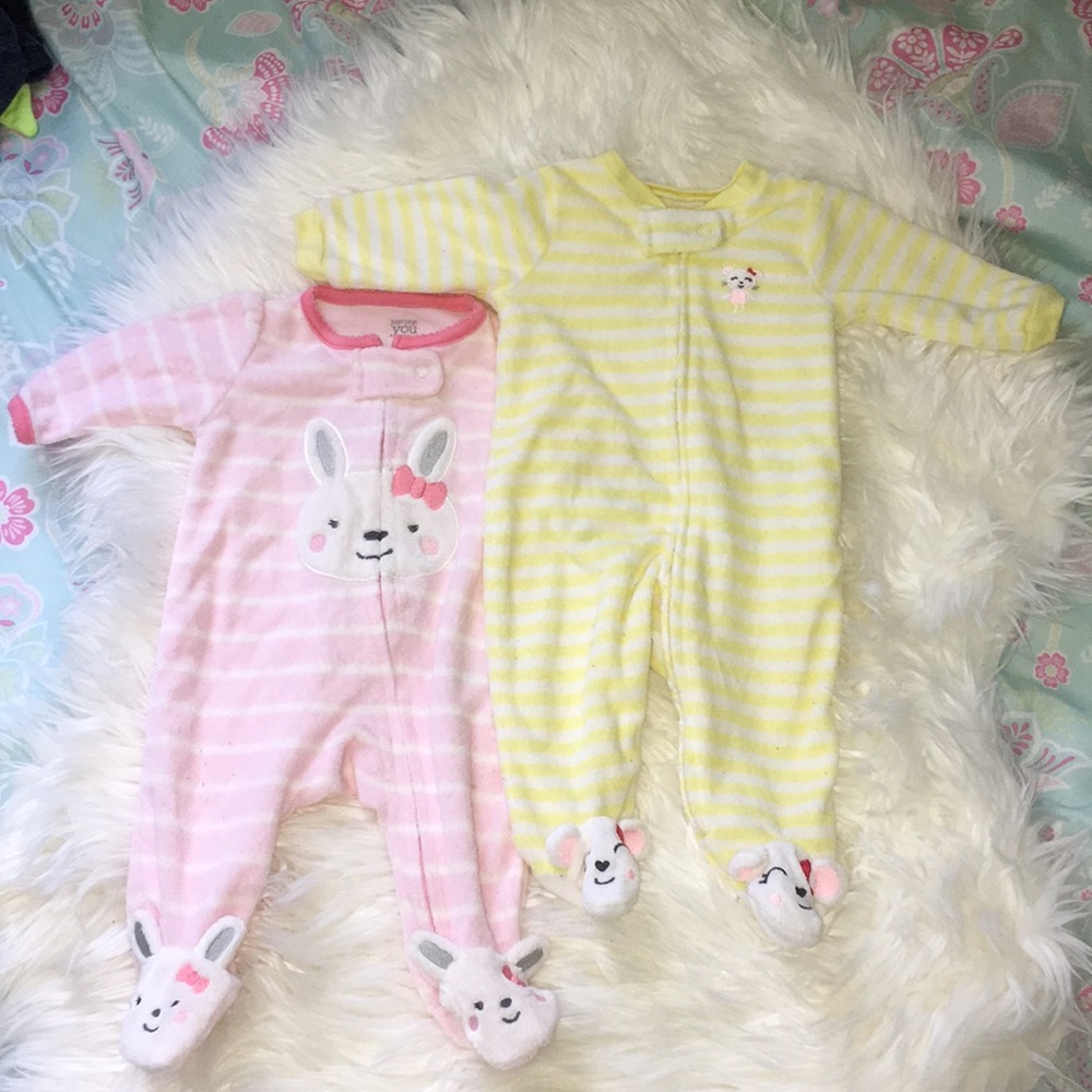 2 pack NB onesie and bibs
